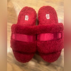 UGG Fluffita Red Shearling Platform Slide Sandals Cozy Logo Strap